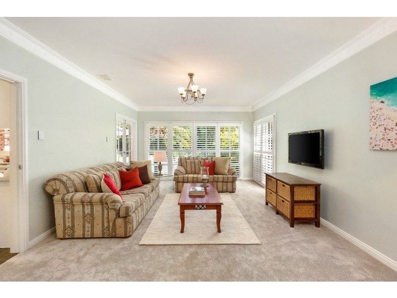 6 Fairlawn Avenue, Turramurra NSW 2074