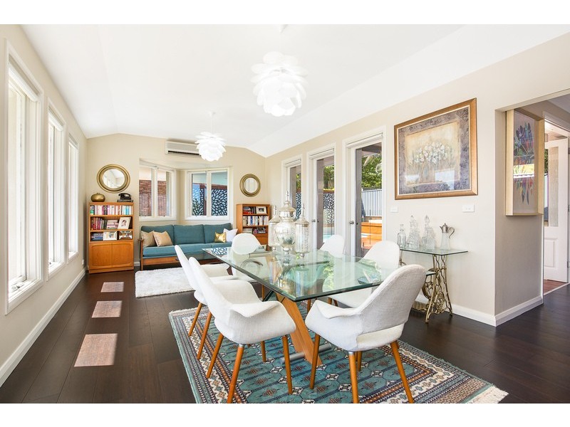 16 Greenhill Crescent, St Ives NSW 2075