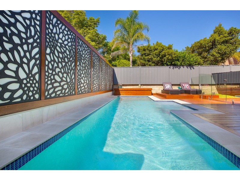 16 Greenhill Crescent, St Ives NSW 2075