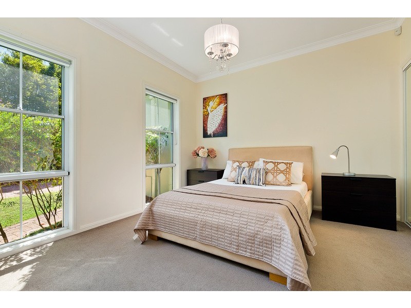 10 Cates Place, St Ives NSW 2075