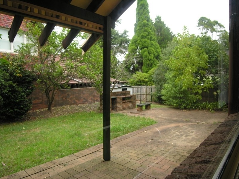 2 Lamond Drive, Turramurra NSW 2074