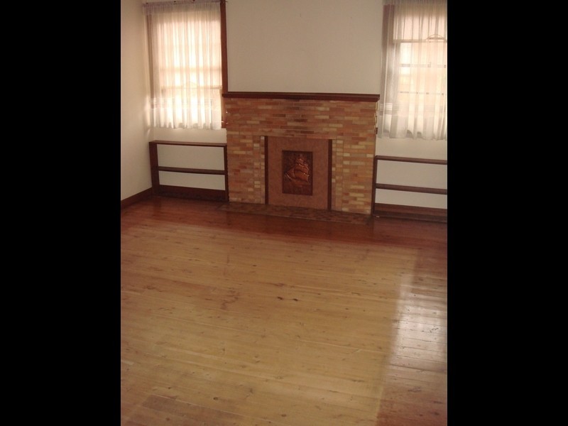 11 Balmoral Street, Waitara NSW 2077