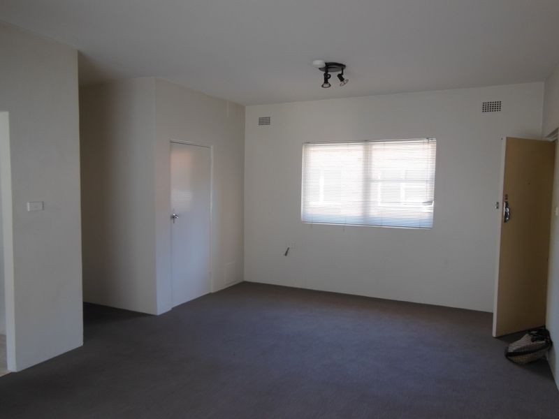 2/104 Kiora Road, Miranda NSW 2228