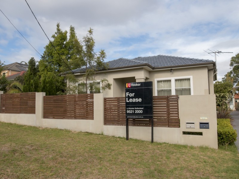29 Kenneth Avenue, Kirrawee NSW 2232