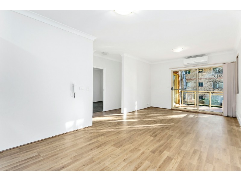 1/50 The Grand Parade, Sutherland NSW 2232