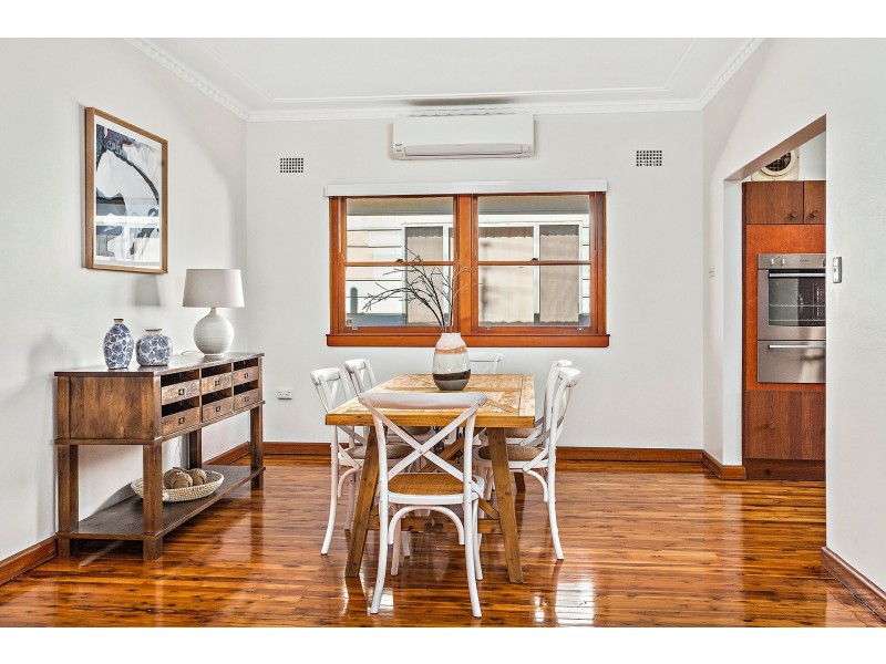 35 Auburn Street, Sutherland NSW 2232