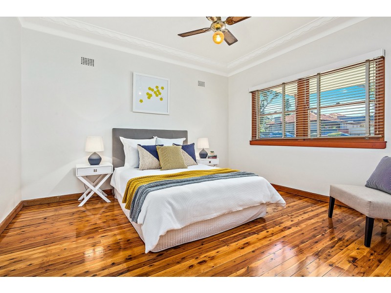 35 Auburn Street, Sutherland NSW 2232