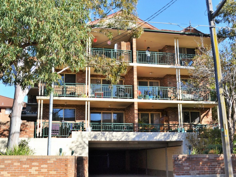 8/124-126 Flora Street, Sutherland NSW 2232