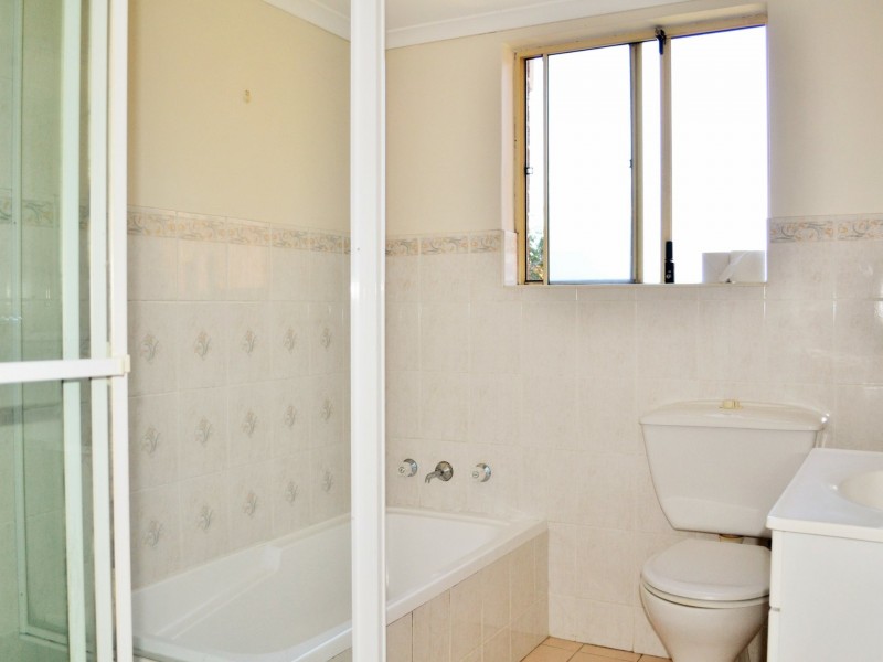 8/124-126 Flora Street, Sutherland NSW 2232