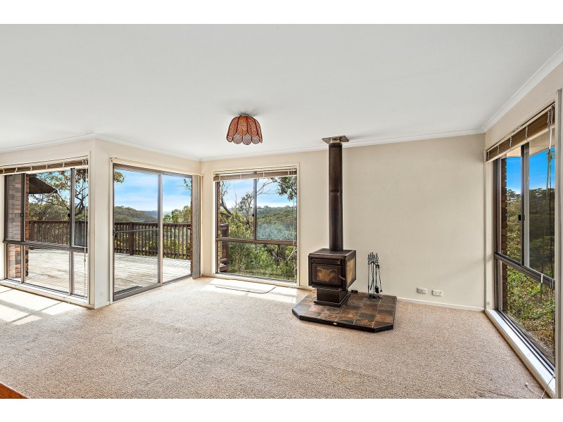 1 Nullabor Place, Yarrawarrah NSW 2233