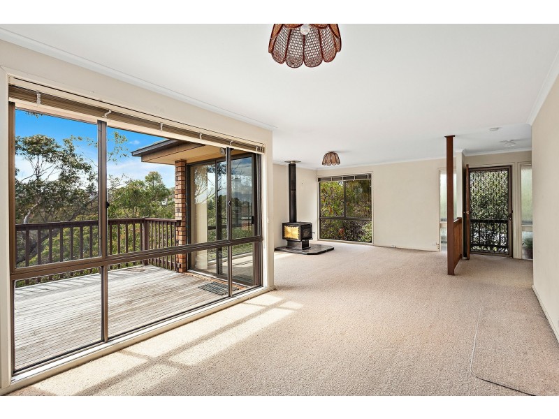 1 Nullabor Place, Yarrawarrah NSW 2233