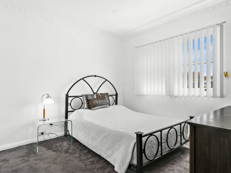 93 Oak Road, Kirrawee NSW 2232