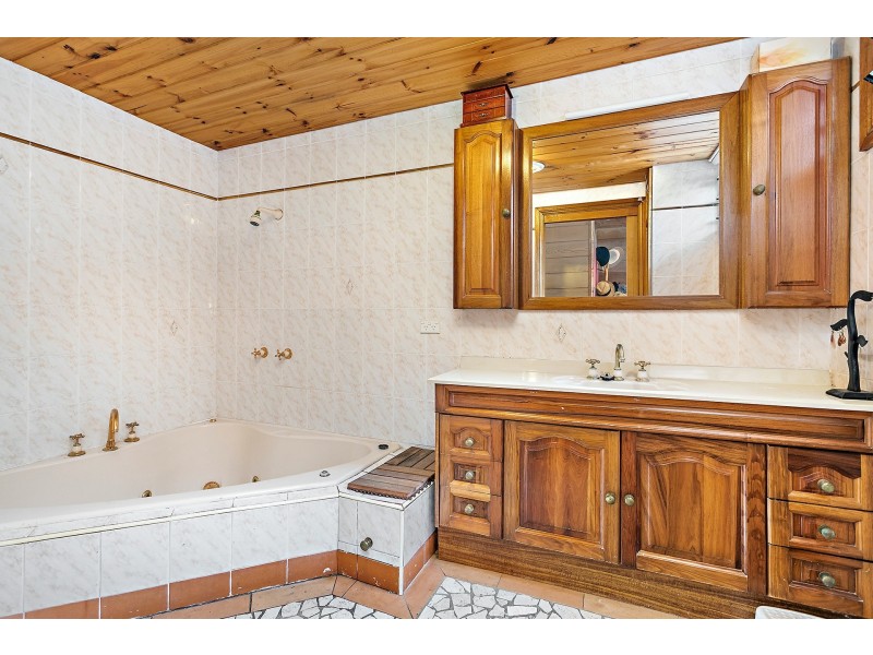 239 Prince Edward Park Road, Woronora NSW 2232