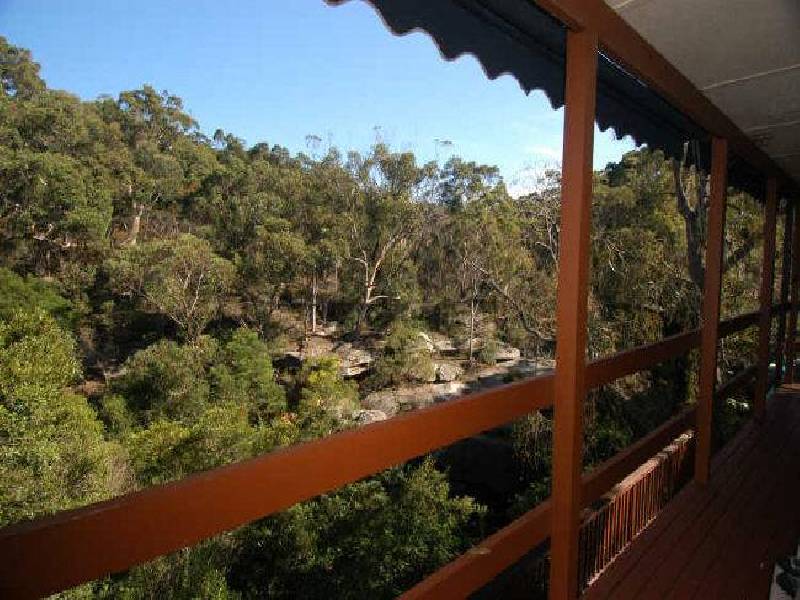 64 Gore Avenue, Kirrawee NSW 2232