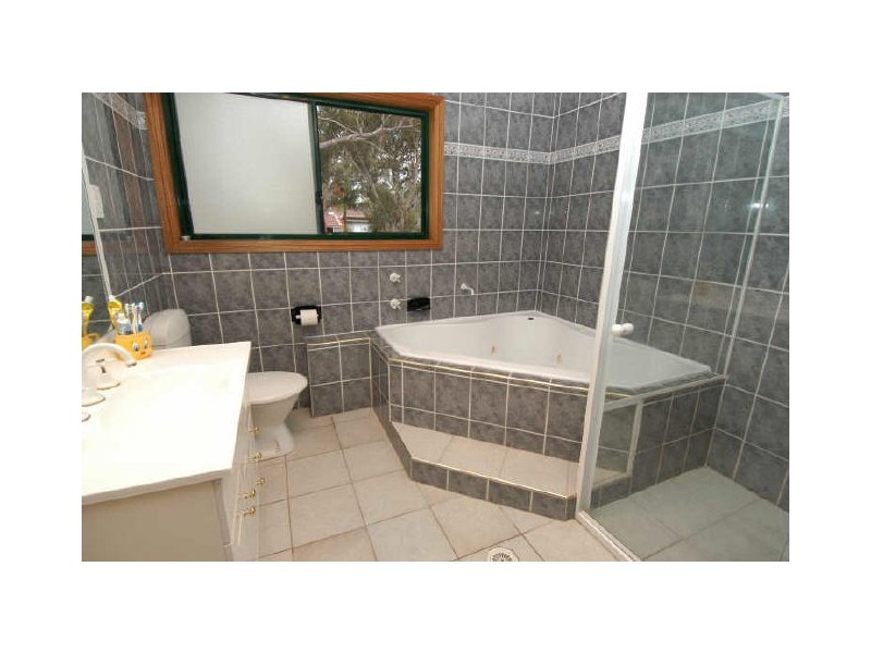 6 Havelock Avenue, Engadine NSW 2233