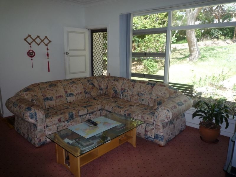 136 Glencoe Street, Sutherland NSW 2232