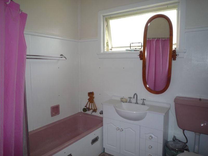 136 Glencoe Street, Sutherland NSW 2232