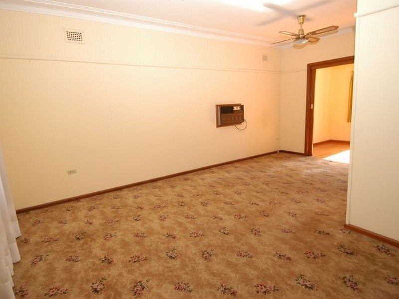 11 Aldgate Street, Sutherland NSW 2232