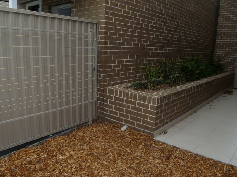 1/73-75 Acacia Road, Kirrawee NSW 2232