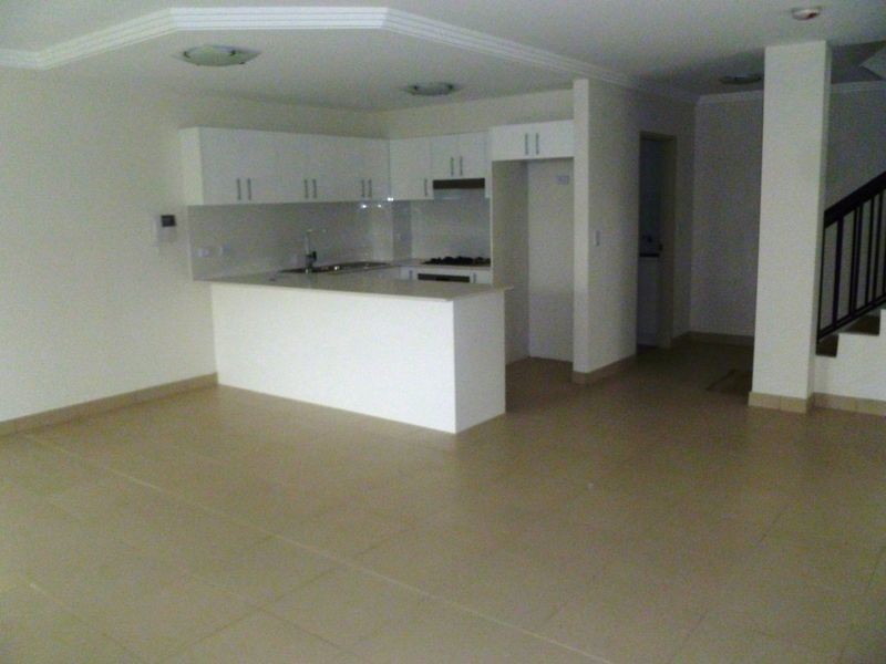 4/73-75 Acacia Road, Kirrawee NSW 2232