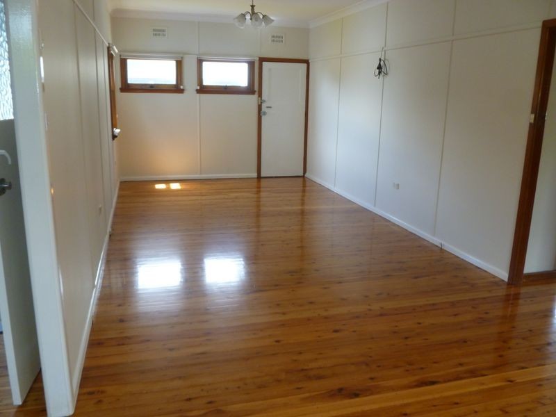 11 Waratah Road, Engadine NSW 2233