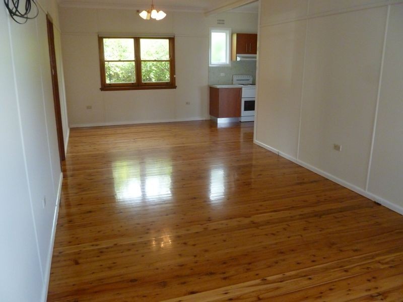 11 Waratah Road, Engadine NSW 2233