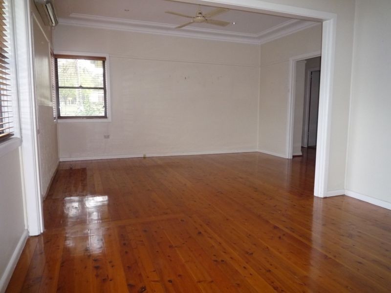 7 Moira Street, Sutherland NSW 2232