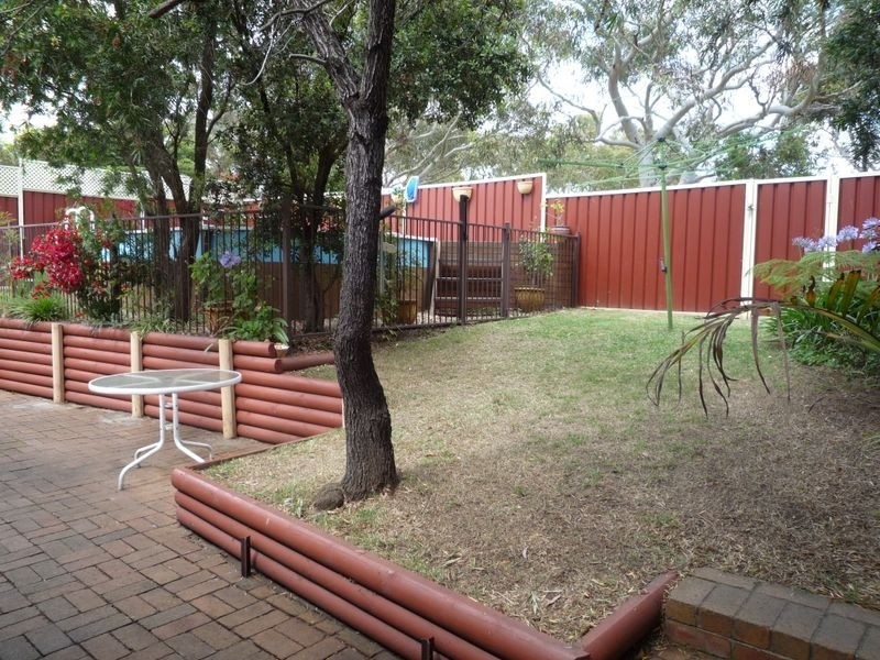 11 Roebourne Street, Yarrawarrah NSW 2233