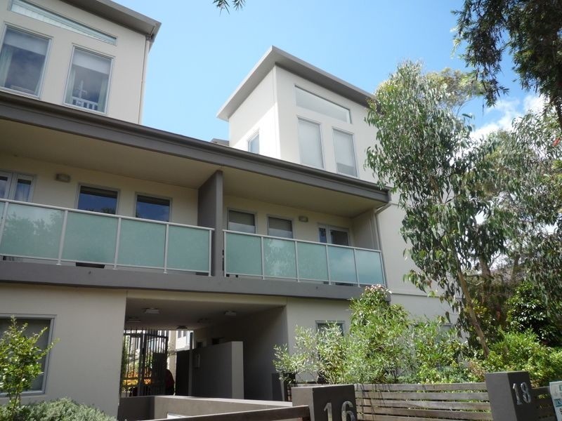 18/16-18 Merton Street, Sutherland NSW 2232