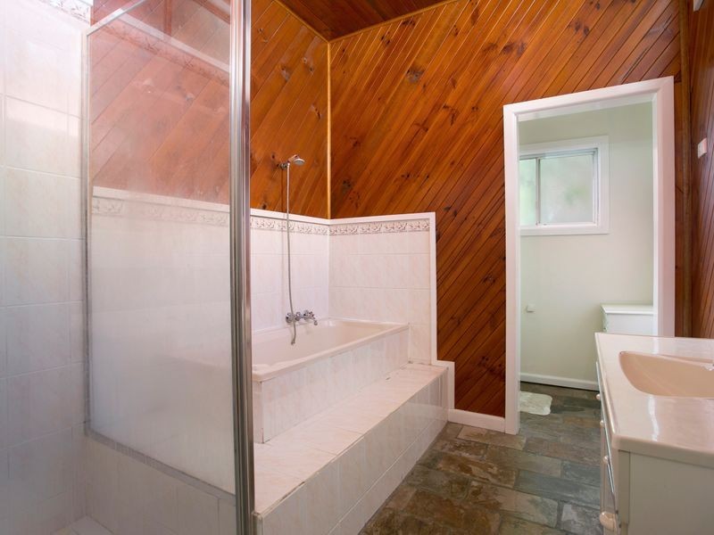 10 Menai Road, Woronora NSW 2232