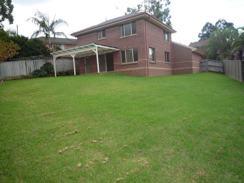 33 Fern Circuit, Menai NSW 2234