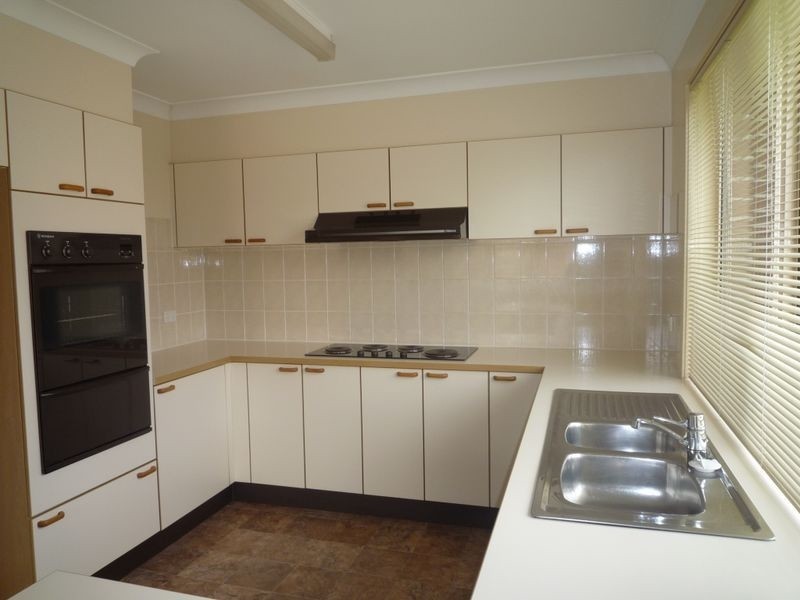 33 Fern Circuit, Menai NSW 2234