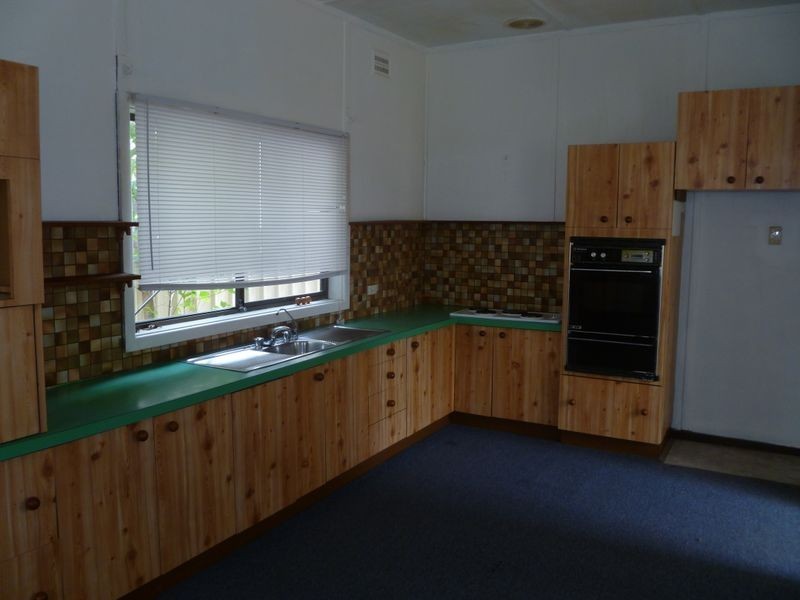 14 Merton St, Sutherland NSW 2232