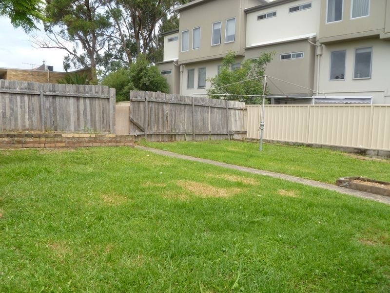 14 Merton St, Sutherland NSW 2232