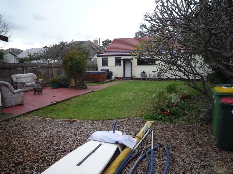 93 East Parade, Sutherland NSW 2232