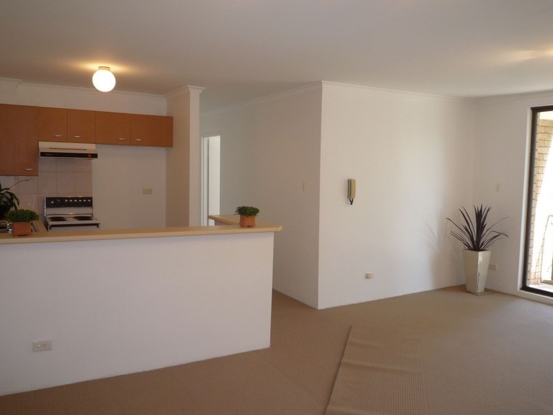 35/94-100 Flora Street, Sutherland NSW 2232