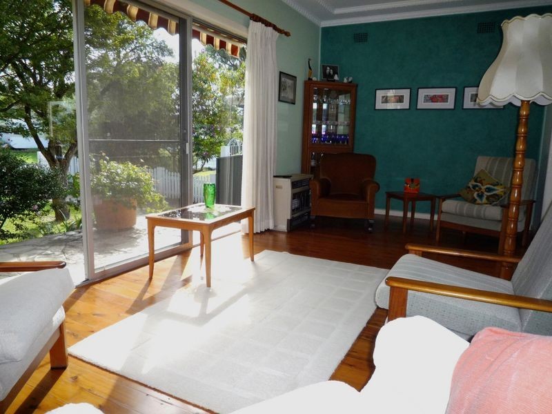 10 Weemala Avenue, Kirrawee NSW 2232