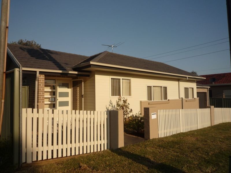 11A Aldgate Street, Sutherland NSW 2232