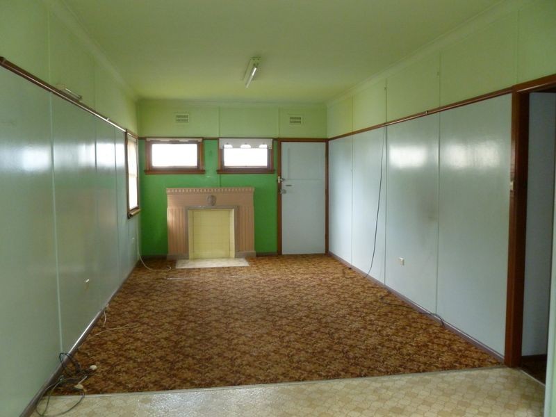 11 Waratah Rd, Engadine NSW 2233