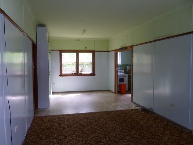 11 Waratah Rd, Engadine NSW 2233