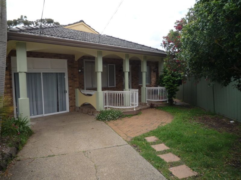 18 Coolgardie Place, Sutherland NSW 2232