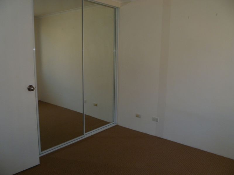 40/125 Oak Road, Kirrawee NSW 2232