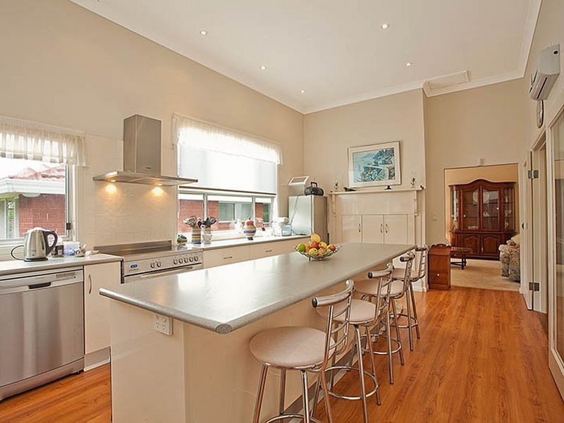 132 Acacia Road, Kirrawee NSW 2232