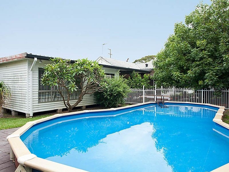 132 Acacia Road, Kirrawee NSW 2232