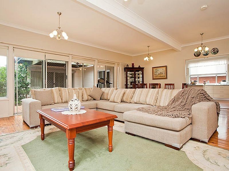 132 Acacia Road, Kirrawee NSW 2232