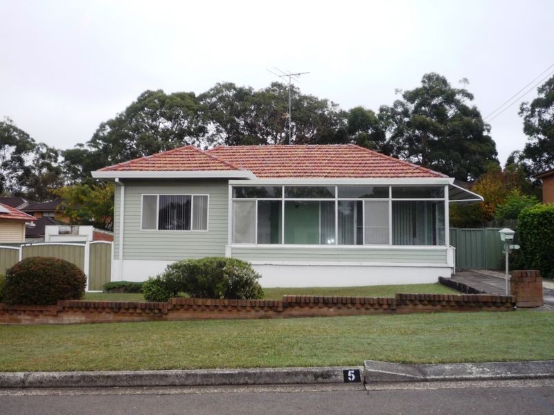 5 Bilga Street, Kirrawee NSW 2232