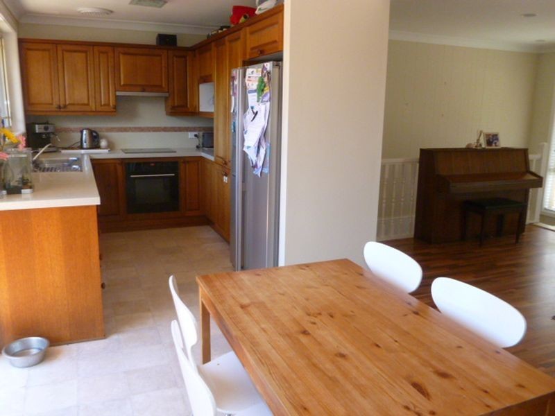 10 Azalea Pl, Loftus NSW 2232