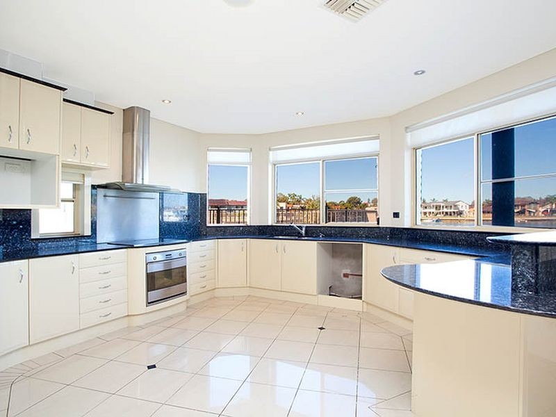 4 Lachlan Avenue, Sylvania Waters NSW 2224