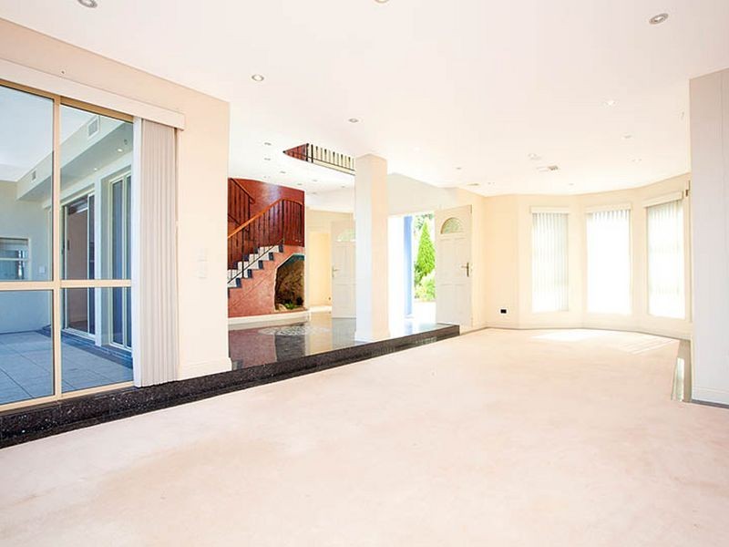 4 Lachlan Avenue, Sylvania Waters NSW 2224