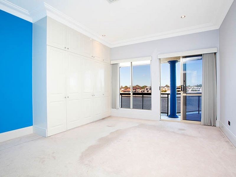 4 Lachlan Avenue, Sylvania Waters NSW 2224